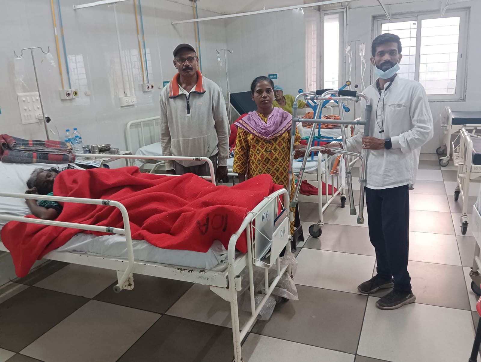 Support Patients at Sassoon Hospital - Photo 3